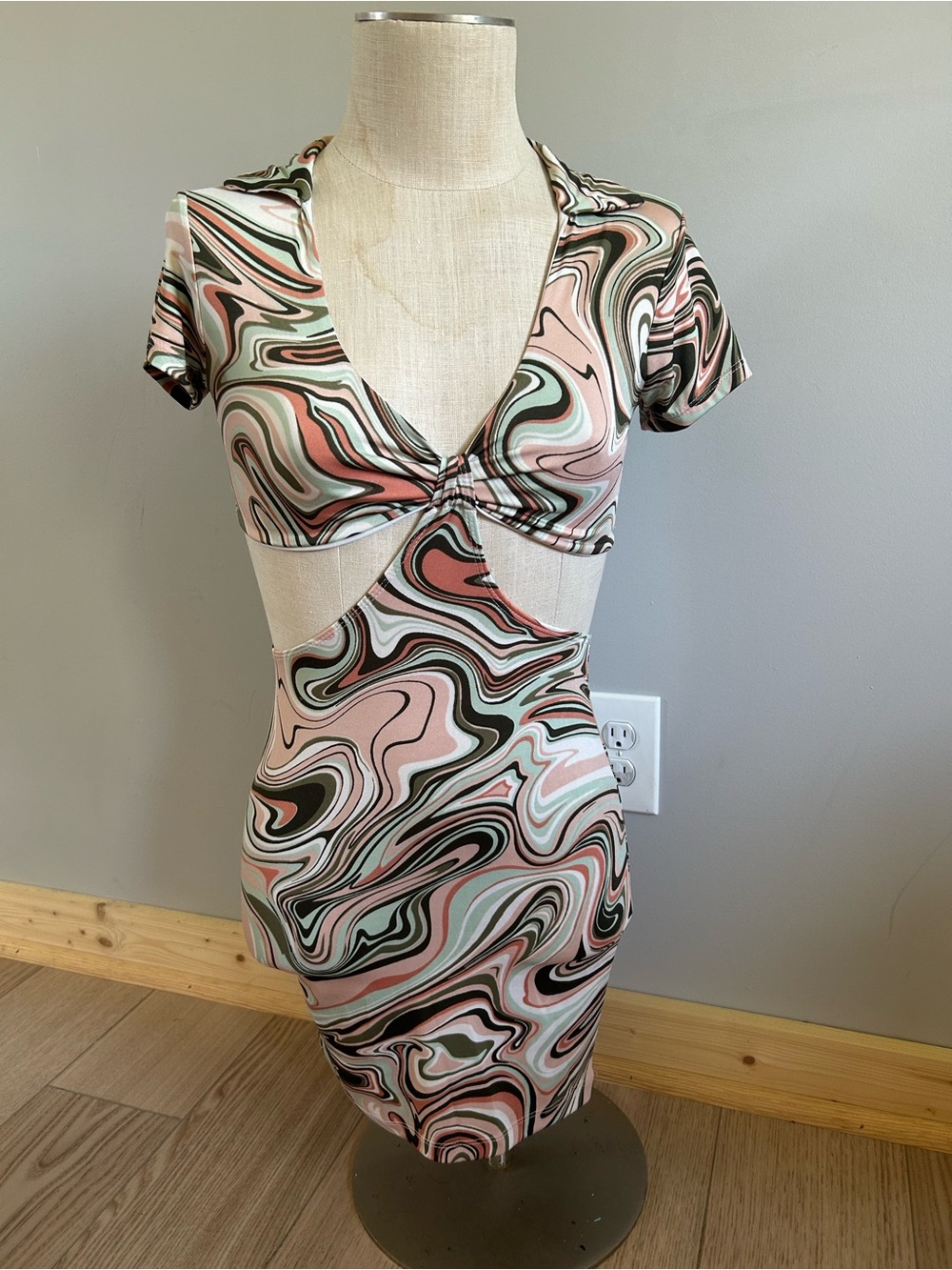 Rue21 Swirl Print Cutout Mini Skirt in Pink, Sage & Black